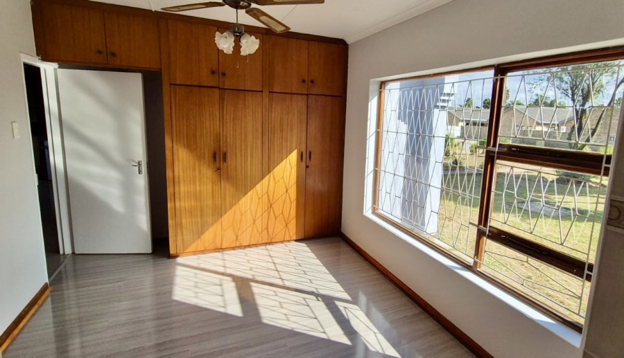 4 Bedroom Property for Sale in Windsor Park Eastern Cape